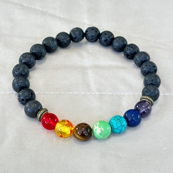 Multicolor 7 stone chakra stretchy bracelet w/black lava stones - Picture 3 of 15